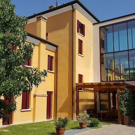Unahotels Eco Hotel Villa Costanza Venezia Mestre Exterior foto